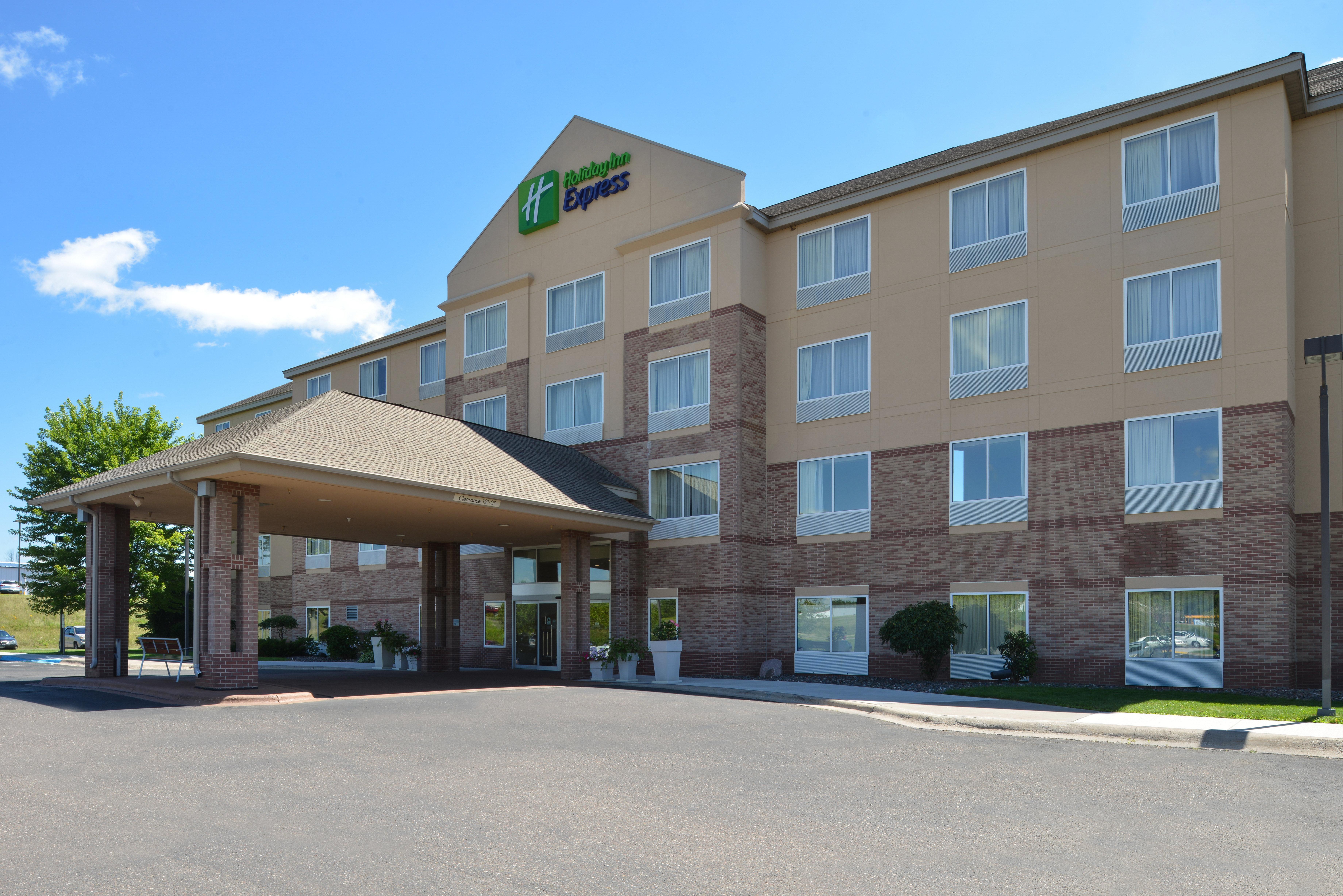 Holiday Inn Express St Croix Valley By Ihg Saint Croix Falls Exterior photo