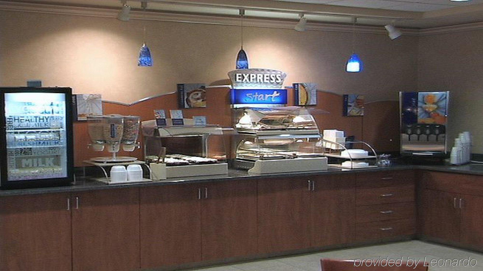 Holiday Inn Express St Croix Valley By Ihg Saint Croix Falls Restaurant photo